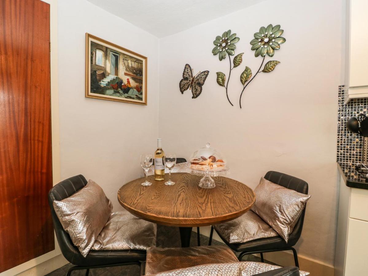 Cariad Cottage Ludlow Bagian luar foto